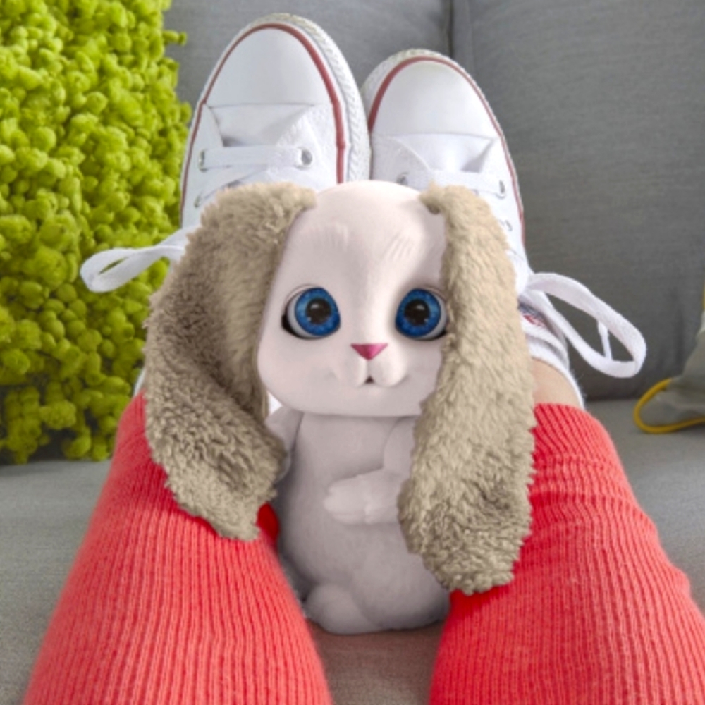 Furreal so shy Bunny 🐰